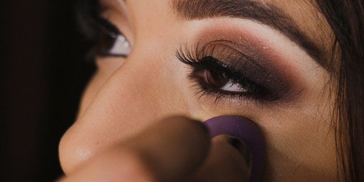 Makeup Glossary: Makeup Terms You Should Know in 2024