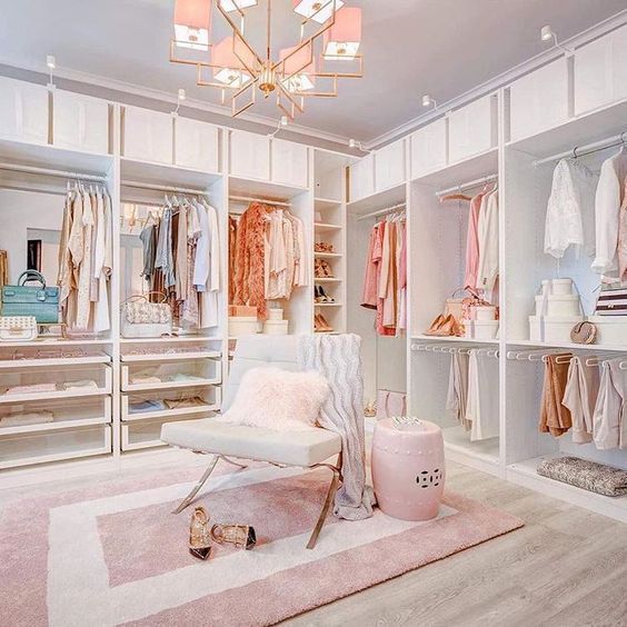 Creating the Dressing Room of Your Dreams: 3 Styling Tips for a Serene Sanctuary