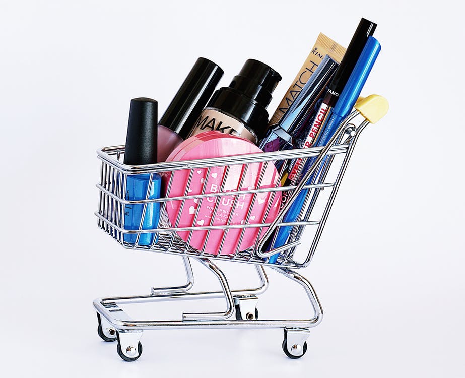 7 Useful Ways How Makeup Lovers Can Be More Spending-Conscious