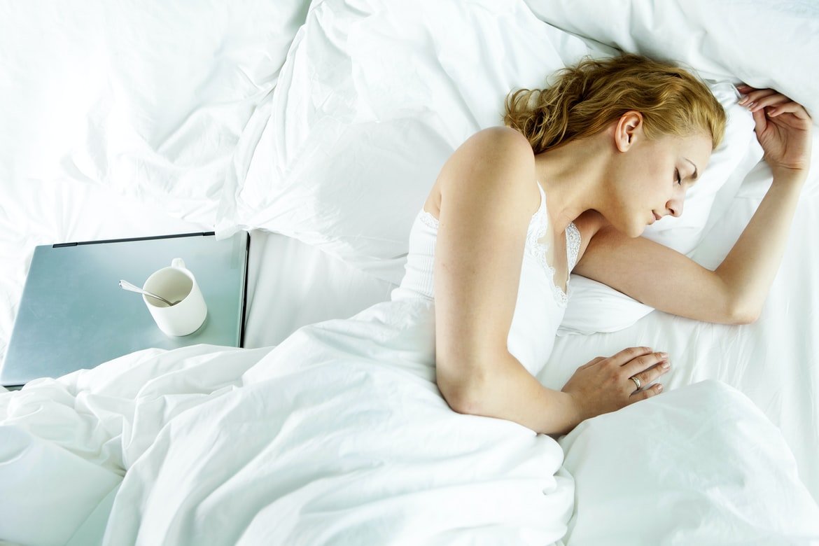 reduce noise in your bedroom for a better sleep