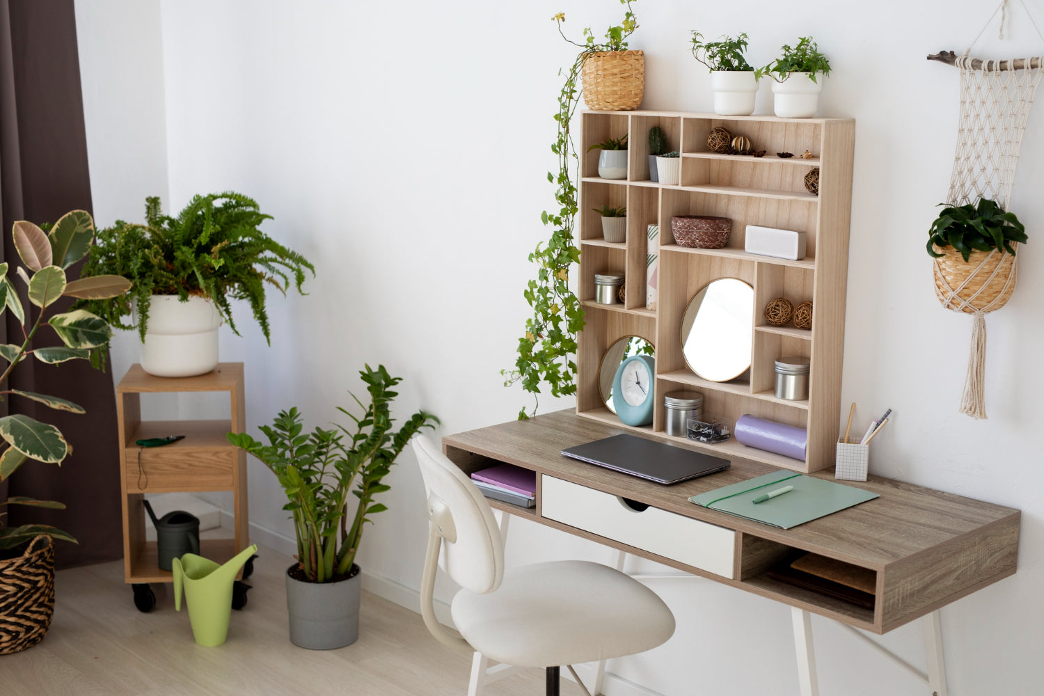 Decorating Your College Dorm Room: 10 Useful Steps