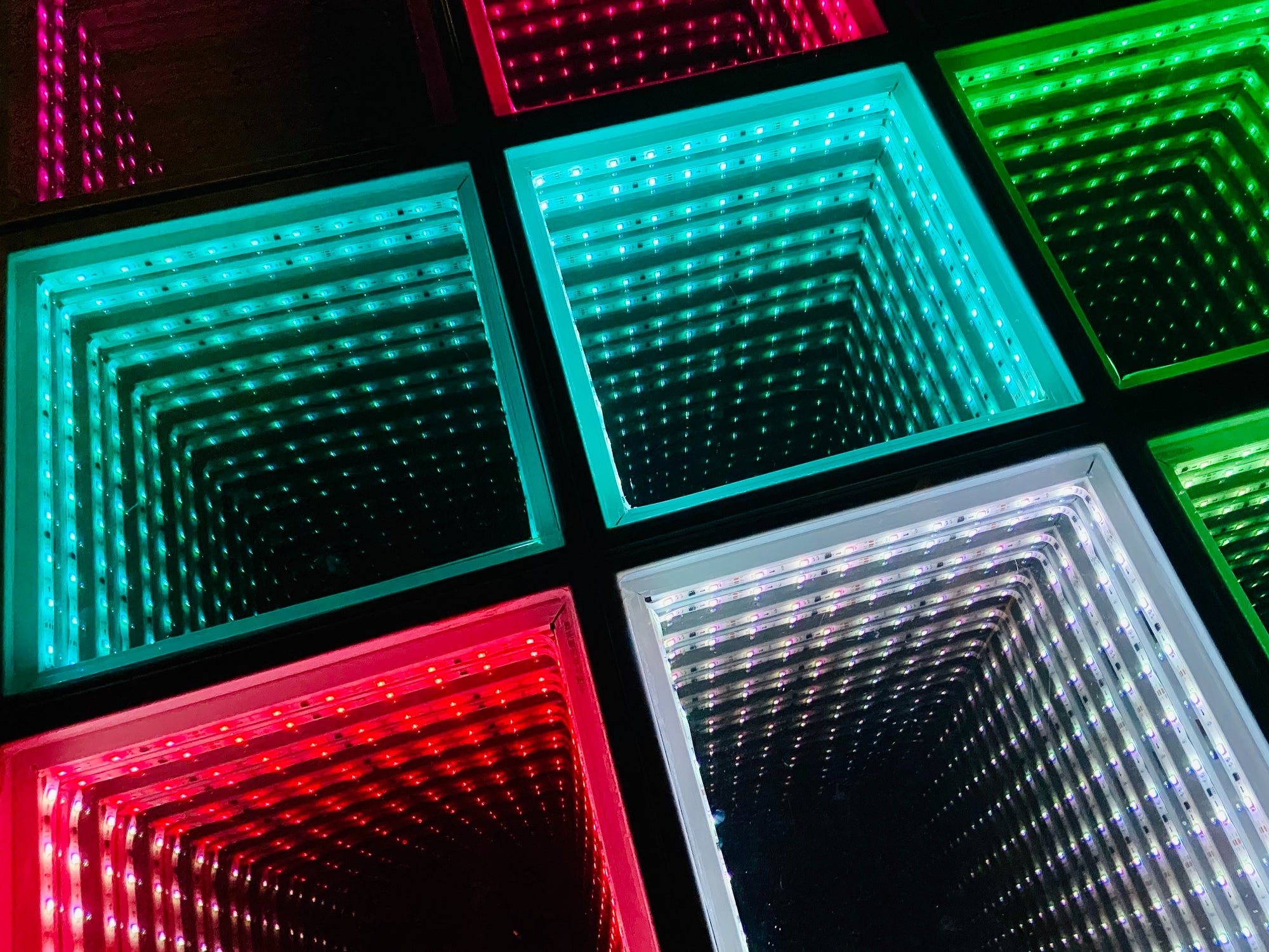 Creative Ways to Use LED Strip Lights for  Your Infinity Mirror!