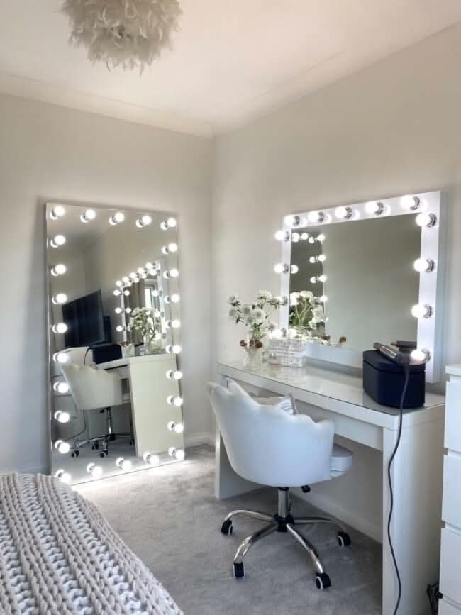 Keira XXL Hollywood mirror in a chic vanity setup with 28 bright bulbs, perfect for makeup application and room enhancement. Dimmer included.