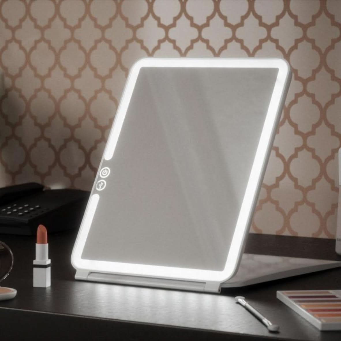 Travel Mirror With Lights Free Next Day Delivery hollywood mirrors